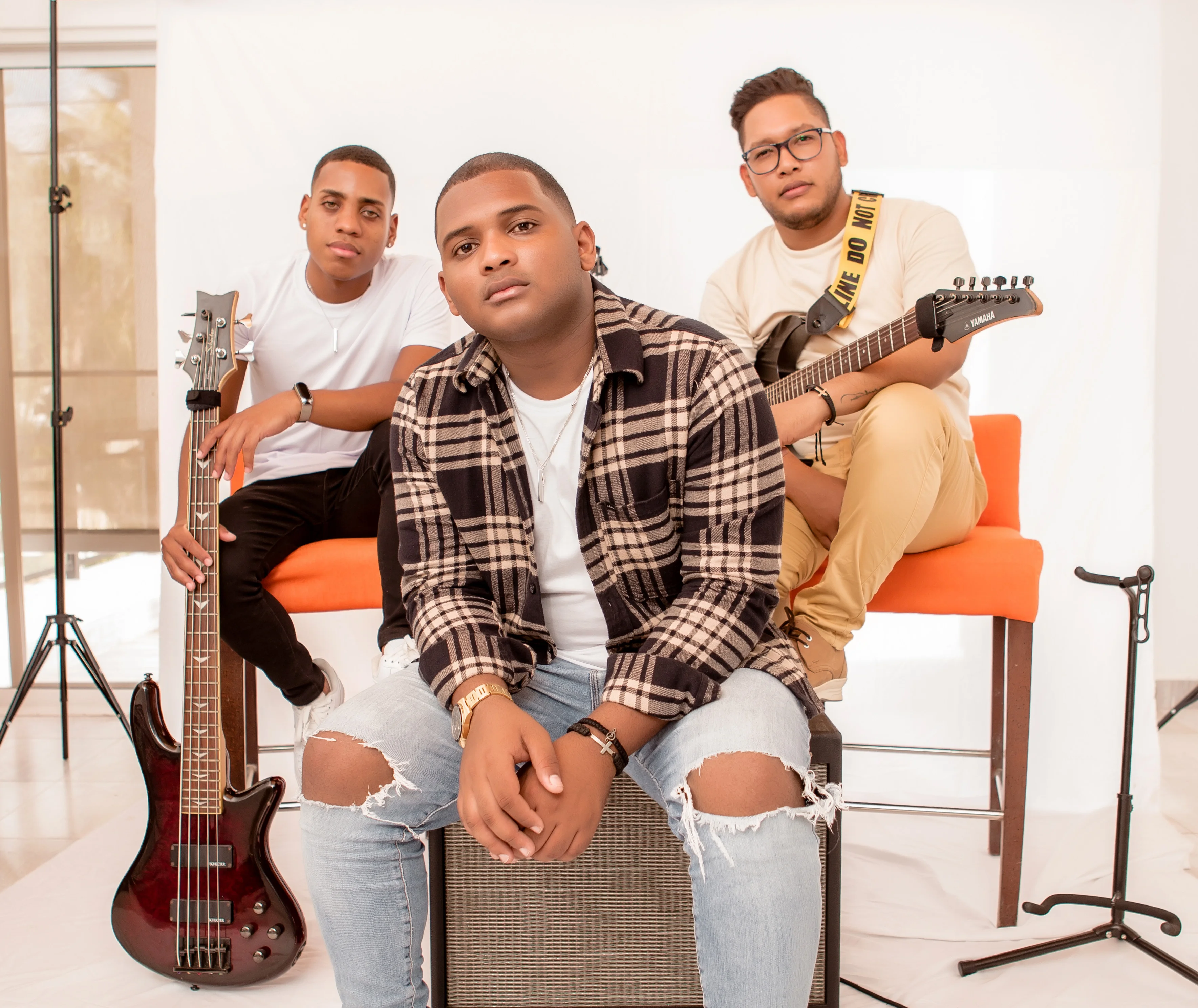 Banda Owen en presentación musical - Imagen principal